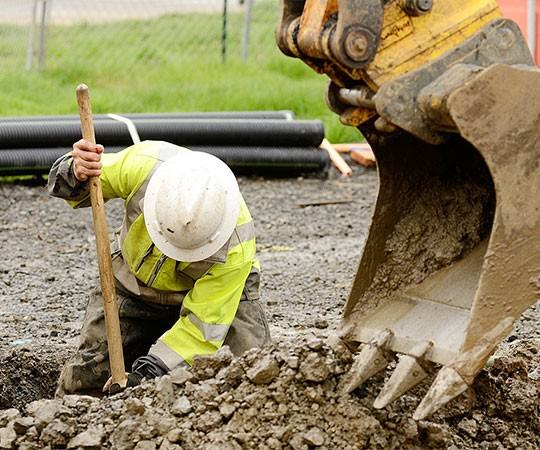 Земляные работы в Люберцах и  Московской области